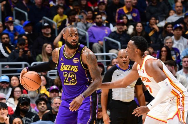 kaiyun-30+超乔丹升历史第一！四旬詹皇仍有少年狂：还有油