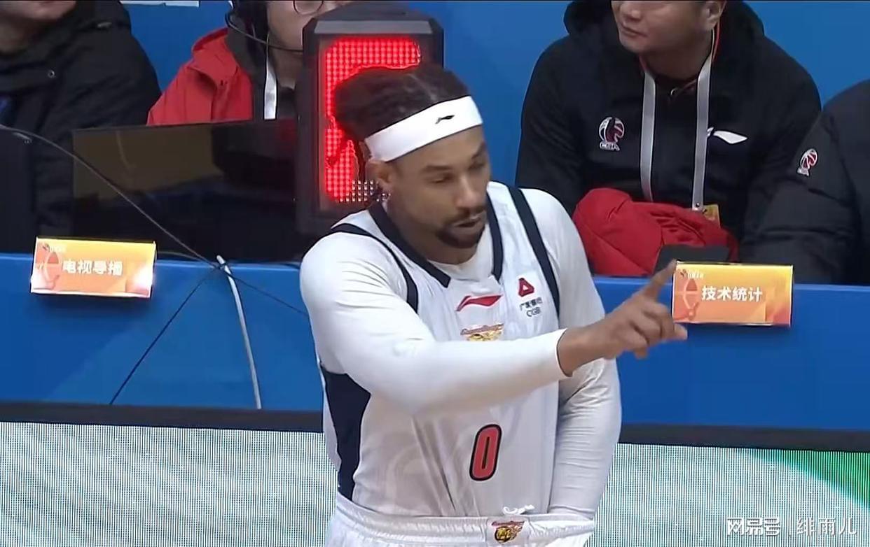 kaiyun-朱芳雨赌对了!广东1米92新后卫打出身价,杜锋为他放弃徐杰?